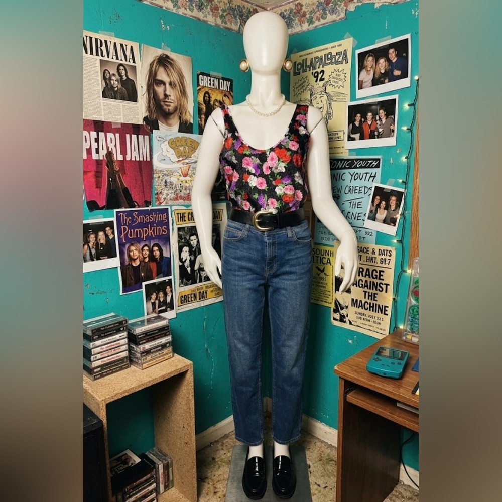 Floral Scoop Neck Tank Top in Black with Pink Floral Print